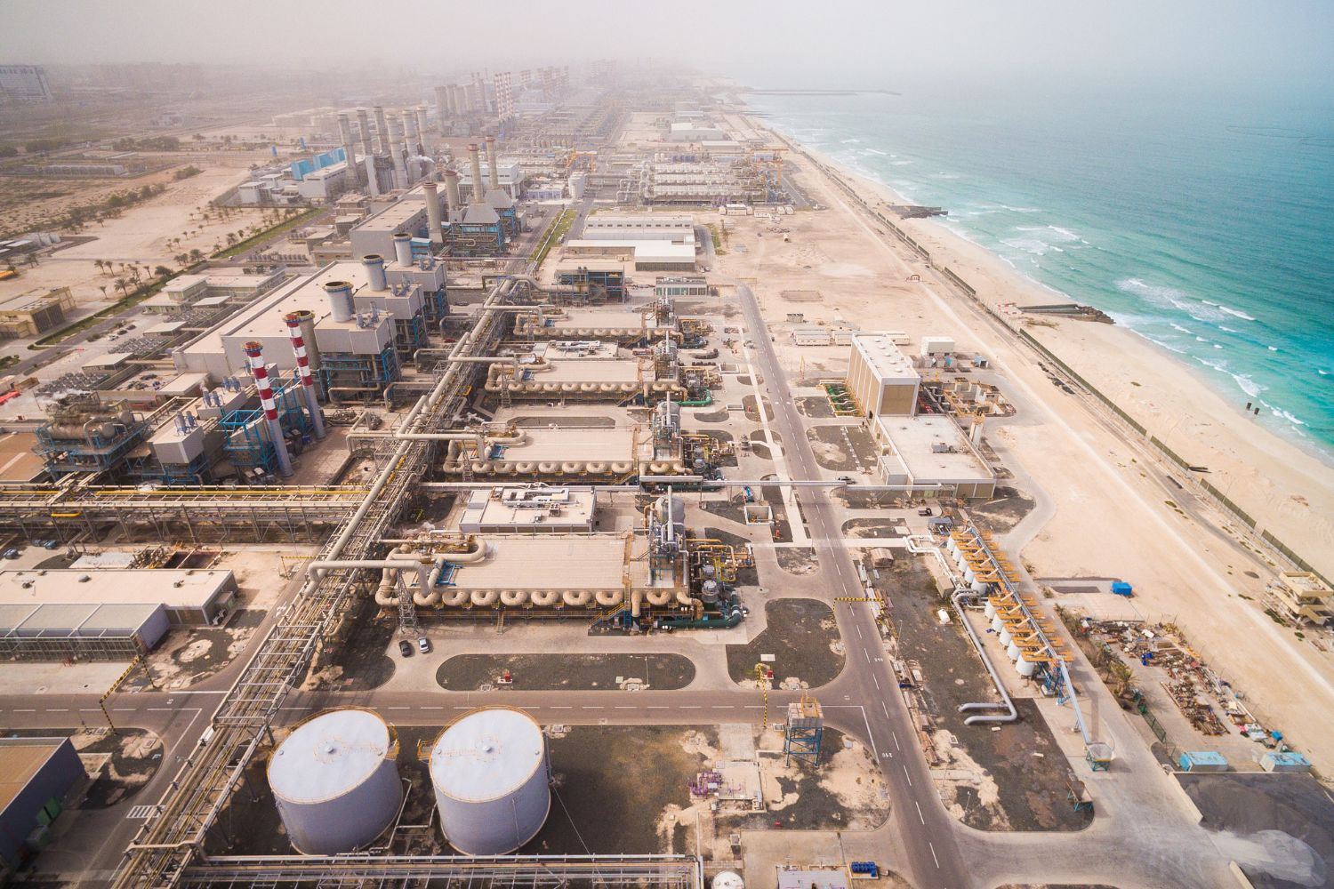 COMECA modernize DUBAL's production plant with GemStart5-R solution
